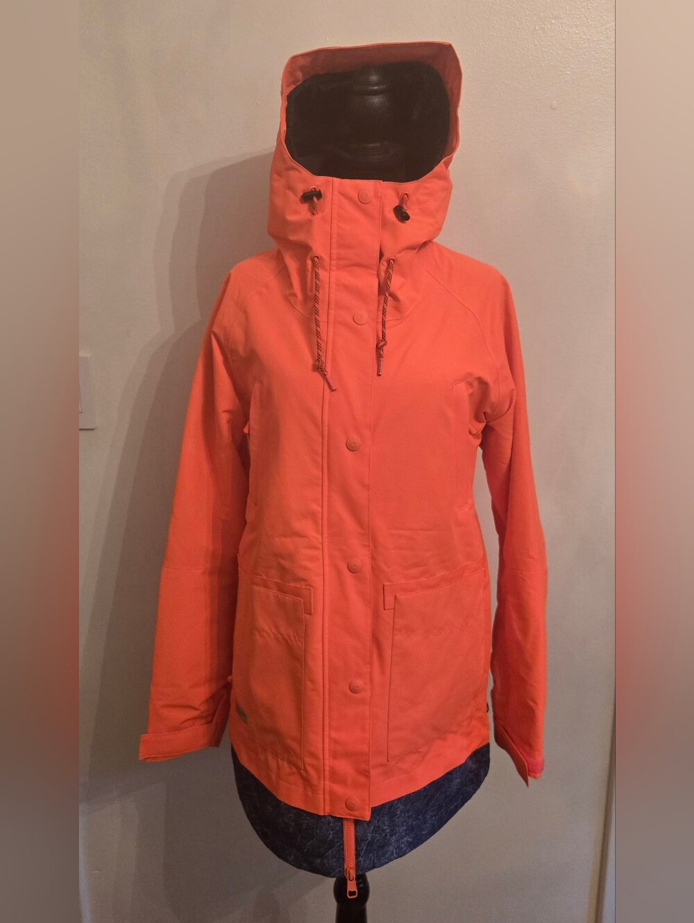 DC Womens Riji 10 K Snowboard Jacket Fiery Coral Medium
